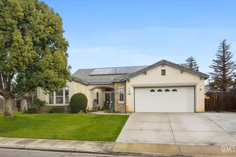 Exterior - 314 Pine Falls Dr, Bakersfield, CA 93314 photo 2 of 13