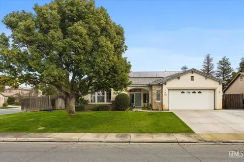 Exterior - 314 Pine Falls Dr, Bakersfield, CA 93314 photo 3 of 13
