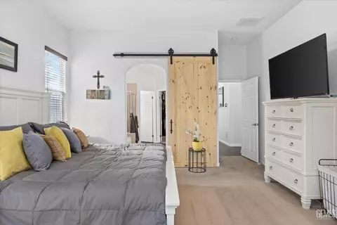 Bedroom - 314 Pine Falls Dr, Bakersfield, CA 93314 photo 6 of 8