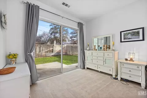 Bedroom - 314 Pine Falls Dr, Bakersfield, CA 93314 photo 3 of 8