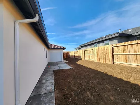 11802 Pendulum Dr, Bakersfield, CA 93306 photo 24