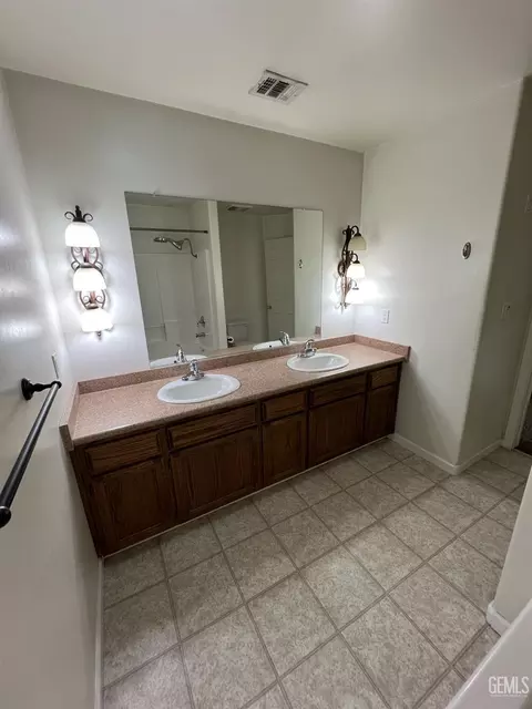 320 Pilgrim Ave, Taft, CA 93268 photo 17