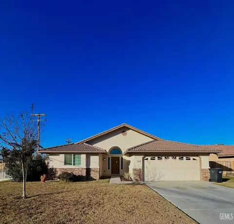 320 Pilgrim Ave, Taft, CA 93268 photo 1