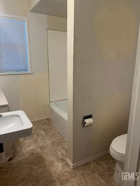 707 Pauley St, Tehachapi, CA 93561 photo 7