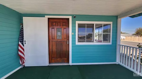 Exterior - 519 Fillmore St, Taft, CA 93268 photo 3 of 18