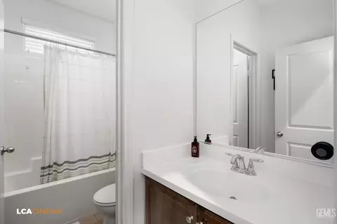 7909 Prism Way, Bakersfield, CA 93313 photo 22