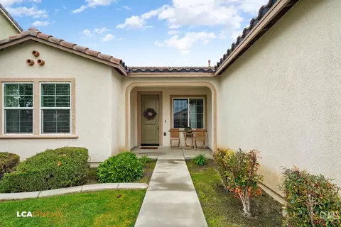 7909 Prism Way, Bakersfield, CA 93313 photo 5