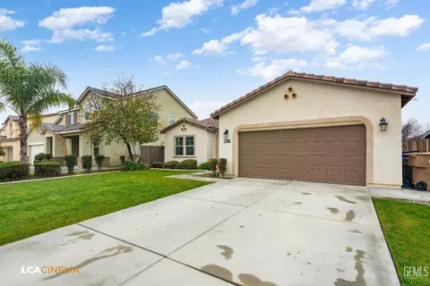 7909 Prism Way, Bakersfield, CA 93313 photo 4