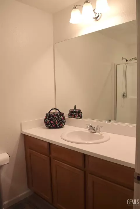 5918 Commonwealth Ave, Bakersfield, CA 93313 photo 15