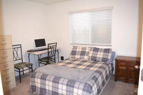 5918 Commonwealth Ave, Bakersfield, CA 93313 photo 12