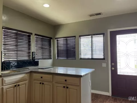 518 Garfield Ave, Taft, CA 93268 photo 15