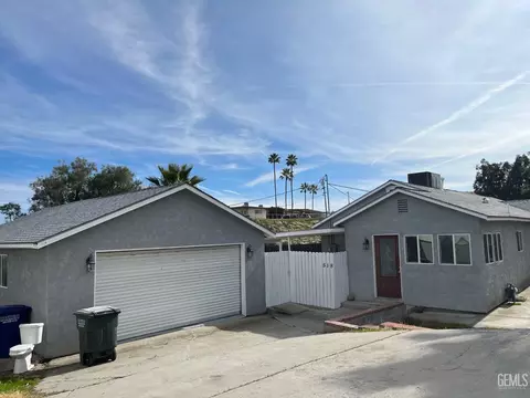 518 Garfield Ave, Taft, CA 93268 photo 3