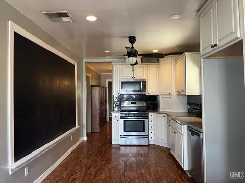 518 Garfield Ave, Taft, CA 93268 photo 17