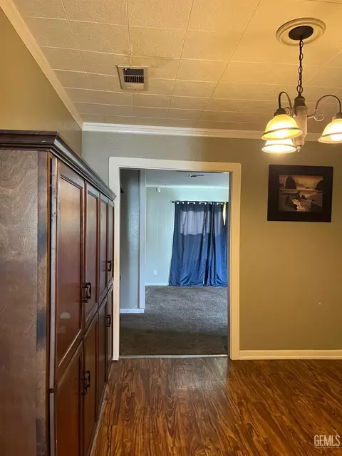 518 Garfield Ave, Taft, CA 93268 photo 11