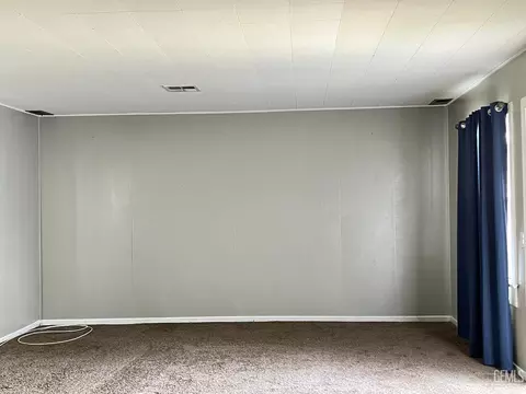 518 Garfield Ave, Taft, CA 93268 photo 7