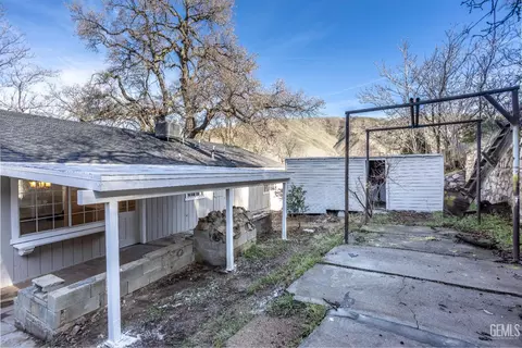 524 South Dr, Lebec, CA 93243 photo 6