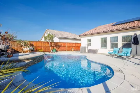 9505 Flowertree Dr, Shafter, CA 93263 photo 35