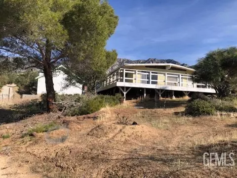 9964 Little Gray Fox Ln, Weldon, CA 93283 photo 1