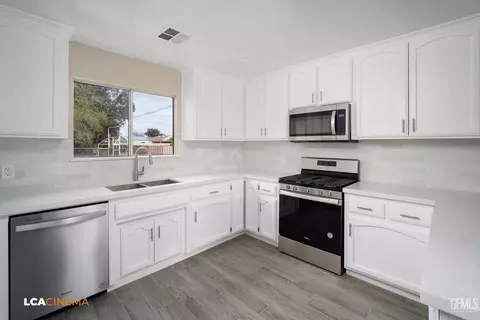 2301 June Ave, Bakersfield, CA 93304 photo 9