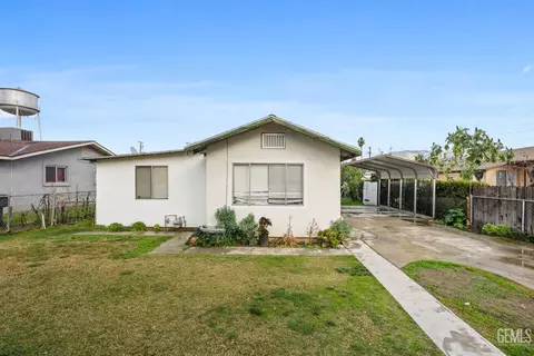 348 C St, Arvin, CA 93203 photo 2