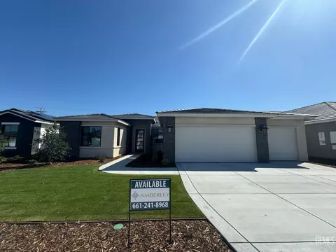 12507 Madelyn Dr, Bakersfield, CA 93311