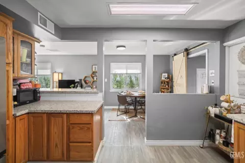 Kitchen - 501 Fillmore St, Taft, CA 93268 photo 7 of 7