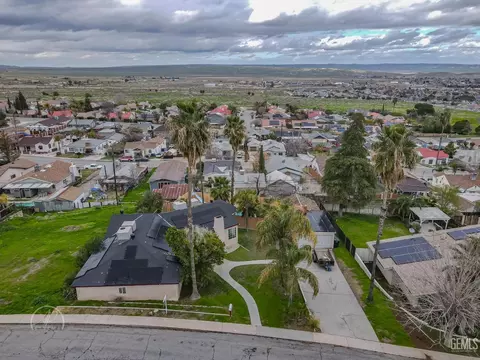 View/Area - 718 Philippine St, Taft, CA 93268 photo 2 of 9