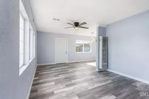 Other - 114 Maricopa Pl, Taft, CA 93268 photo 3 of 9