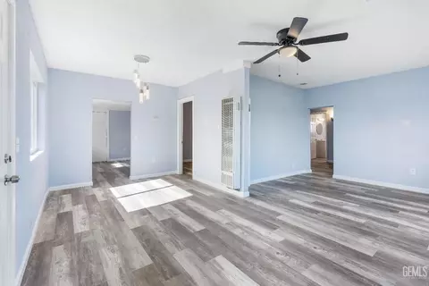 Other - 114 Maricopa Pl, Taft, CA 93268 photo 1 of 9