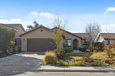 Exterior - 8715 Broadstone Pl, Bakersfield, CA 93306 photo 3 of 7
