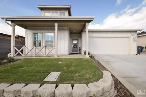 Exterior - 9600 Cobble Creek Dr, Shafter, CA 93263 photo 2 of 6