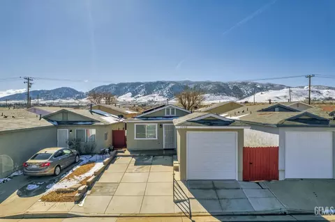 1140 Miller Ln, Tehachapi, CA 93561 photo 2
