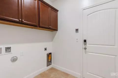 Other - 9112 Red Pine Dr, Shafter, CA 93263 photo 7 of 21