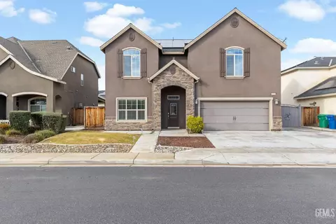 Exterior - 9112 Red Pine Dr, Shafter, CA 93263 photo 1 of 9
