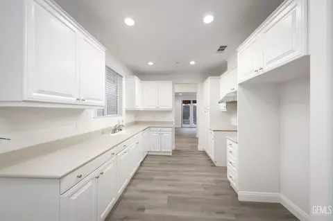 Kitchen - 11808 Cala Ct, Atascadero, CA 93422 photo 1 of 2