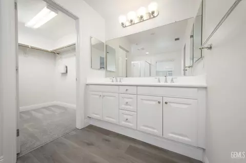 Bath - 11808 Cala Ct, Atascadero, CA 93422 photo 3 of 5