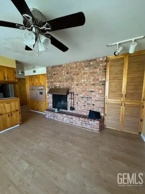 Living - 1945 Sunset St, Wasco, CA 93280 photo 1 of 3