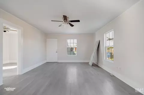Entry Way - 1410 10th Ave, Delano, CA 93215 photo 1 of 1