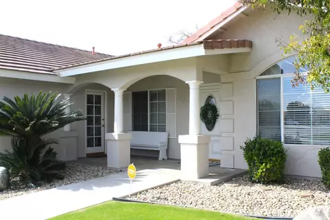 Exterior - 4319 Native Dancer Dr, Bakersfield, CA 93312 photo 2 of 5