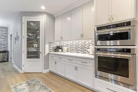Kitchen - 3412 Wicklow Ct, Bakersfield, CA 93314 photo 6 of 8