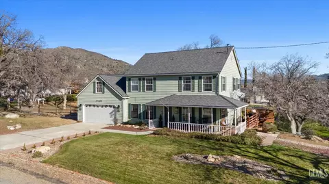 Exterior - 21309 Prospect Ave, Tehachapi, CA 93561 photo 1 of 11