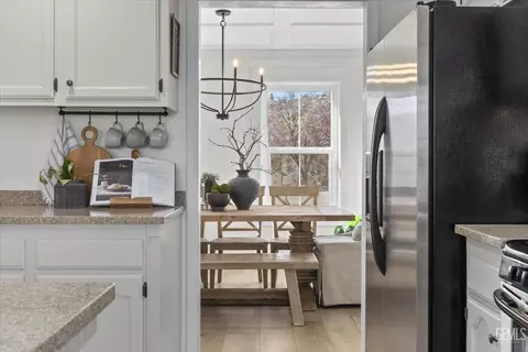 Kitchen - 21309 Prospect Ave, Tehachapi, CA 93561 photo 1 of 6