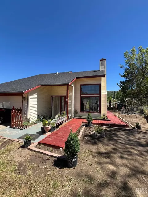 Exterior - 28340 Carry Back Ct, Tehachapi, CA 93561 photo 1 of 8
