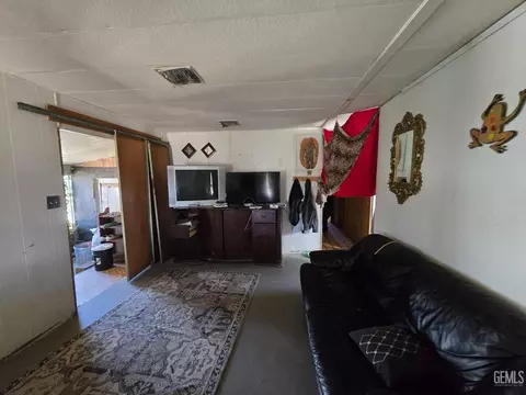 5265 Hooper Rd, Weldon, CA 93283 photo 6