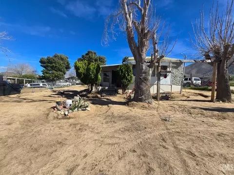 5265 Hooper Rd, Weldon, CA 93283 photo 14