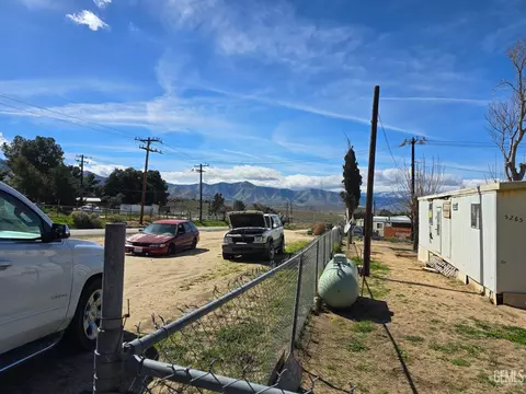 5265 Hooper Rd, Weldon, CA 93283 photo 17