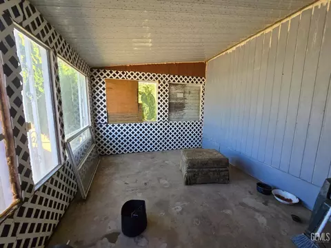 5265 Hooper Rd, Weldon, CA 93283 photo 3