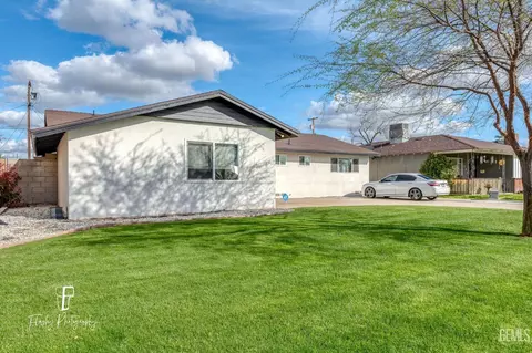 Exterior - 242 Pine St, Shafter, CA 93263 photo 3 of 14