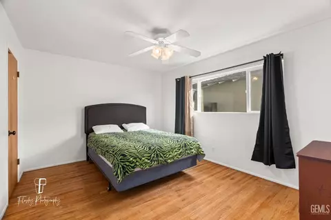 Bedroom - 242 Pine St, Shafter, CA 93263 photo 3 of 5