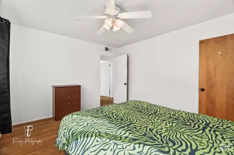Bedroom - 242 Pine St, Shafter, CA 93263 photo 5 of 5